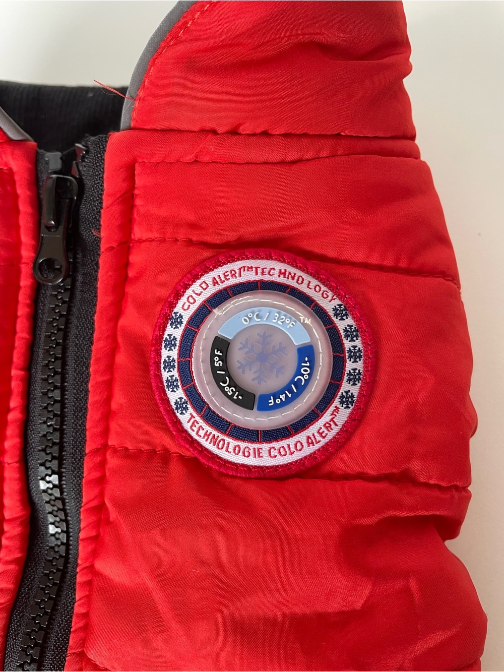 LuvGear Cold Alert Puffer Dog Coat Red Black Size Medium 15 Inch